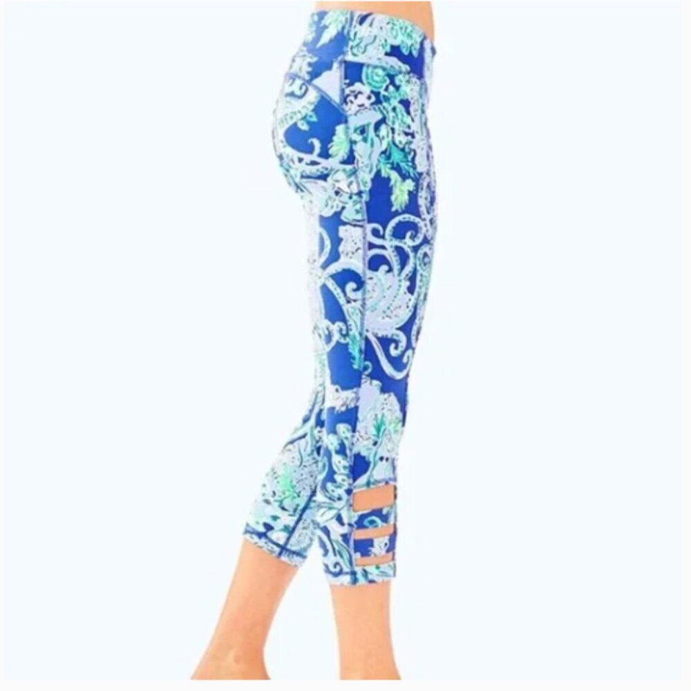 Lilly Pulitzer Luxletic UPF 50 Weekender Crop Leggings Blue Current Sea Sirens L